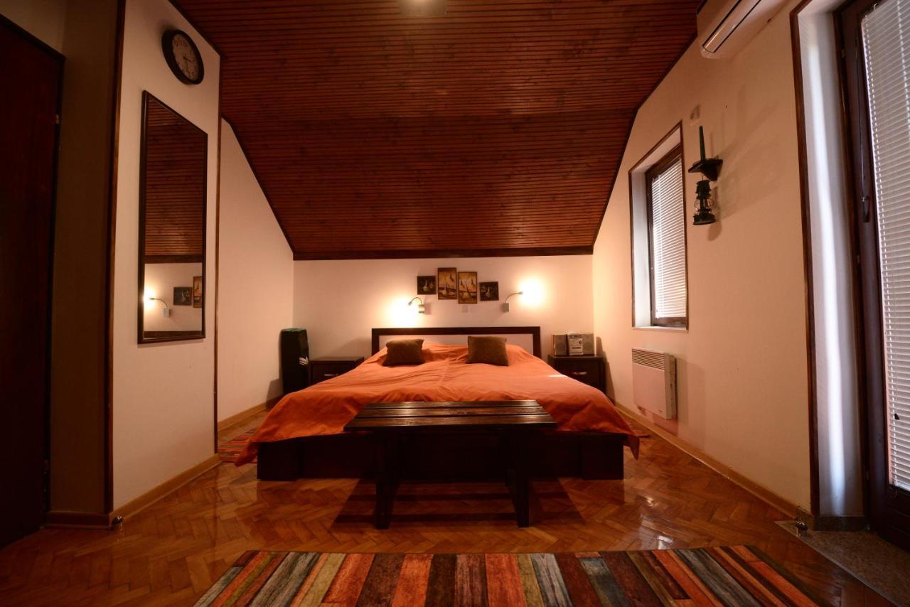 Villa Dijana - Pool, Spa, Outdoor Kitchen Beograd Ngoại thất bức ảnh