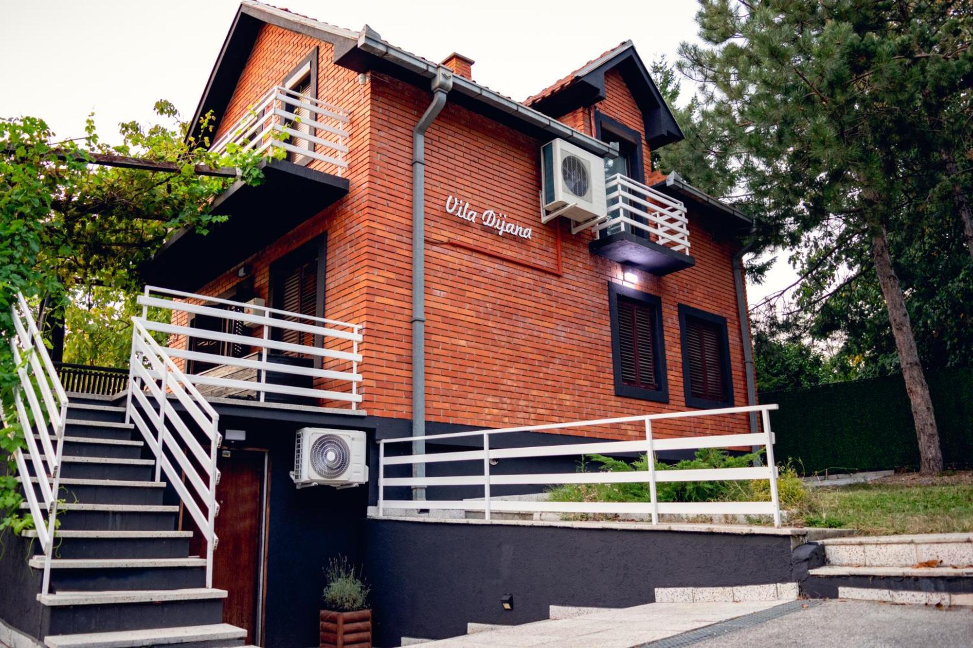 Villa Dijana - Pool, Spa, Outdoor Kitchen Beograd Ngoại thất bức ảnh